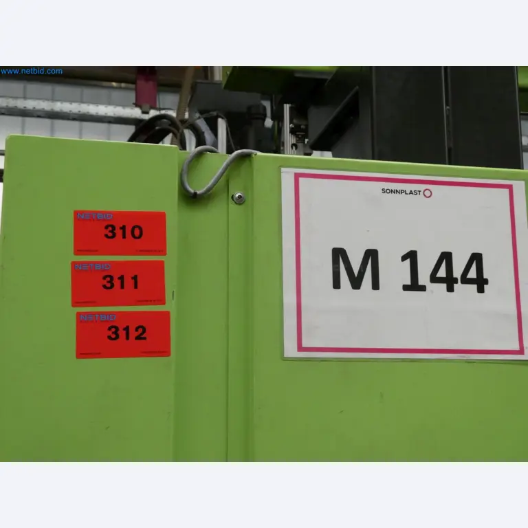 Engel Spritzgießmaschinen und Maschinen aus der Kunststoffindustrie-9