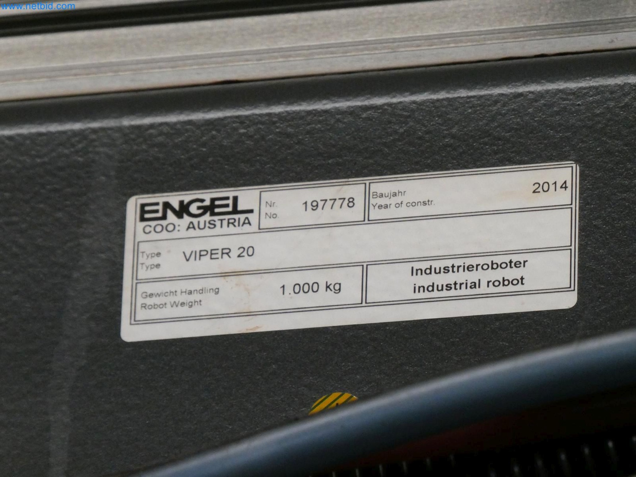 Engel Spritzgießmaschinen und Maschinen aus der Kunststoffindustrie-12