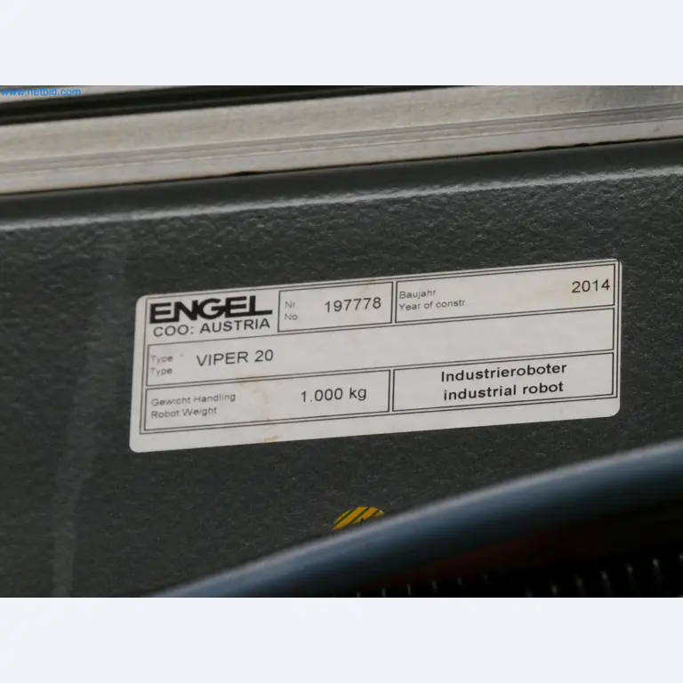 Engel Spritzgießmaschinen und Maschinen aus der Kunststoffindustrie-12
