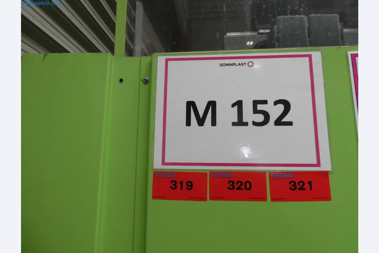 Engel Spritzgießmaschinen und Maschinen aus der Kunststoffindustrie-13