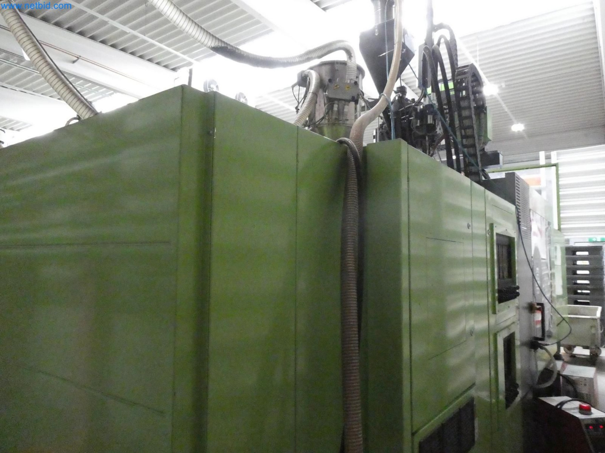 Engel Spritzgießmaschinen und Maschinen aus der Kunststoffindustrie-5