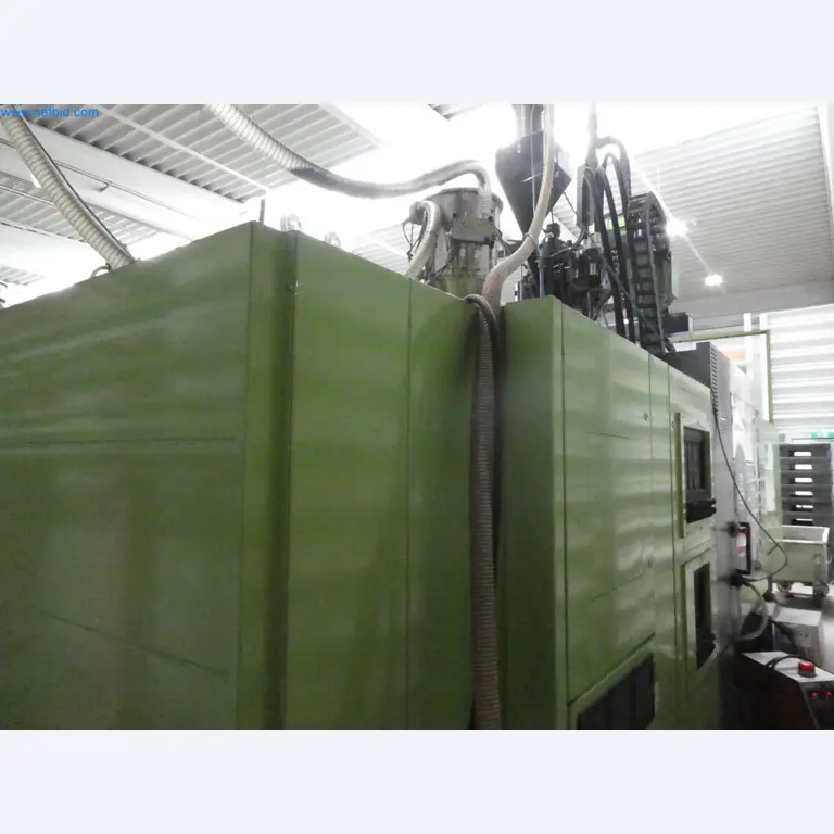 Engel Spritzgießmaschinen und Maschinen aus der Kunststoffindustrie-5