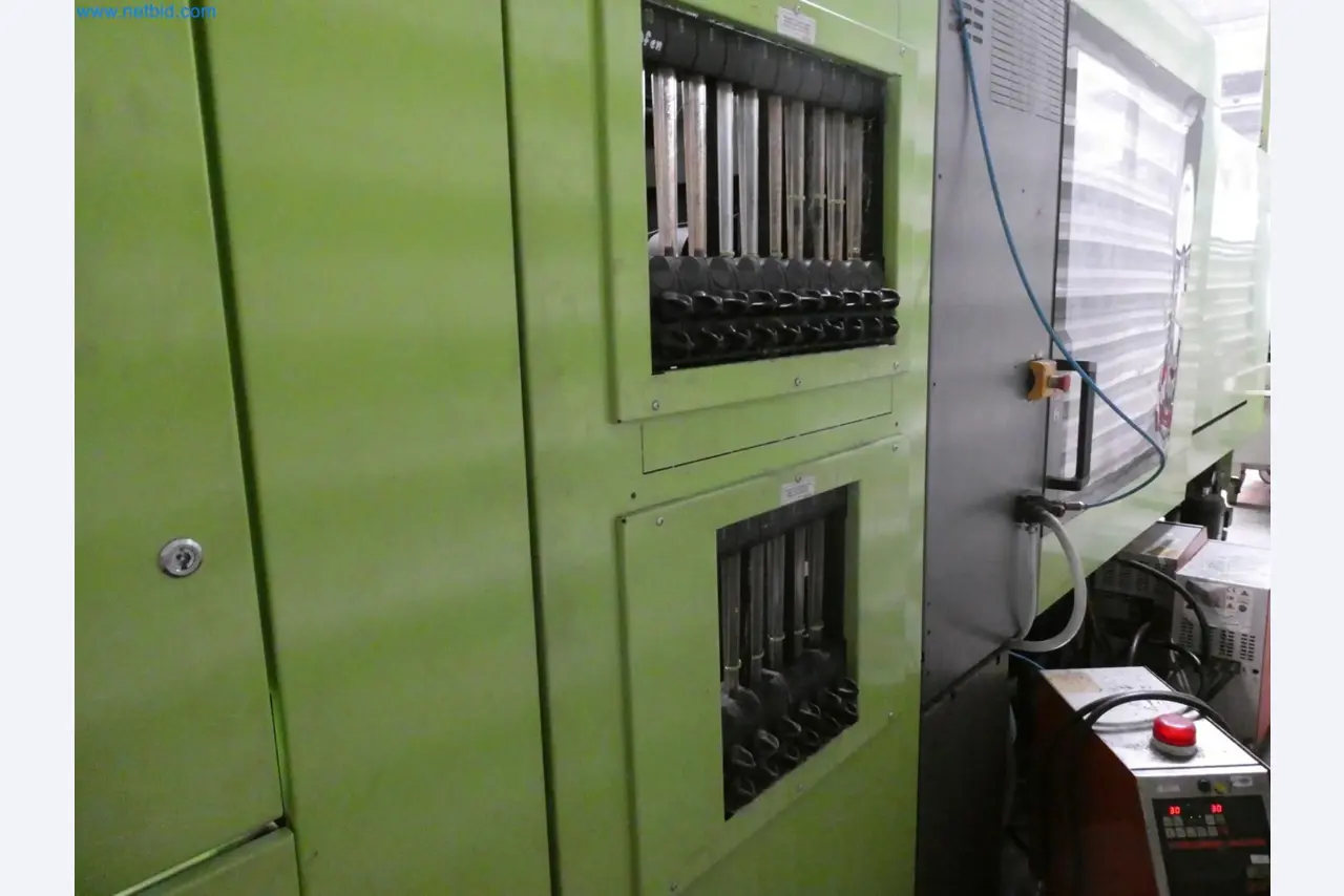 Engel Spritzgießmaschinen und Maschinen aus der Kunststoffindustrie-6