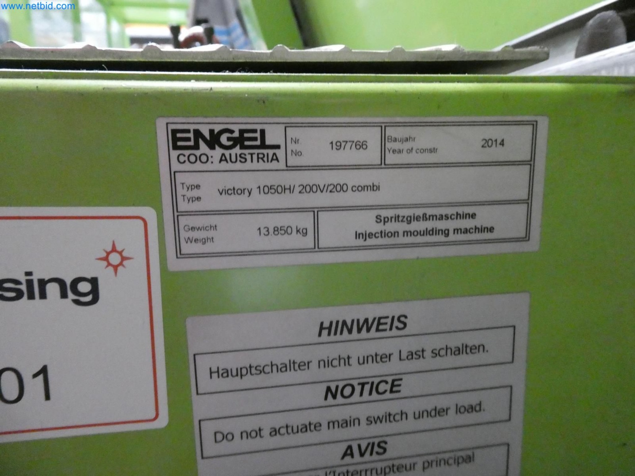 Engel Spritzgießmaschinen und Maschinen aus der Kunststoffindustrie-8