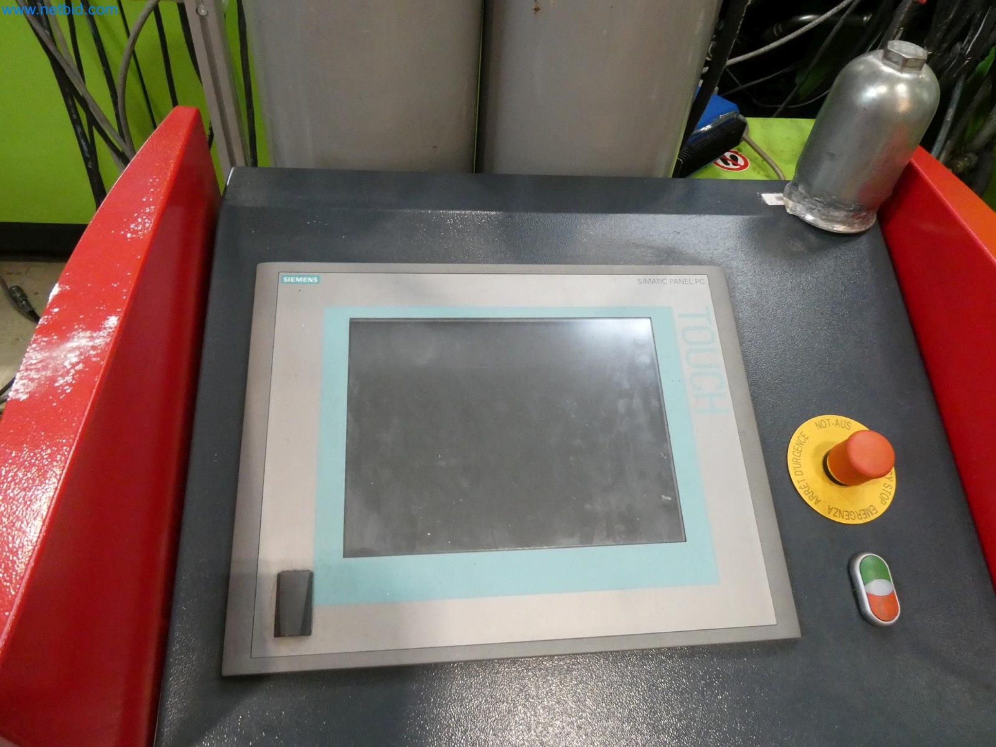 Engel Spritzgießmaschinen und Maschinen aus der Kunststoffindustrie-1