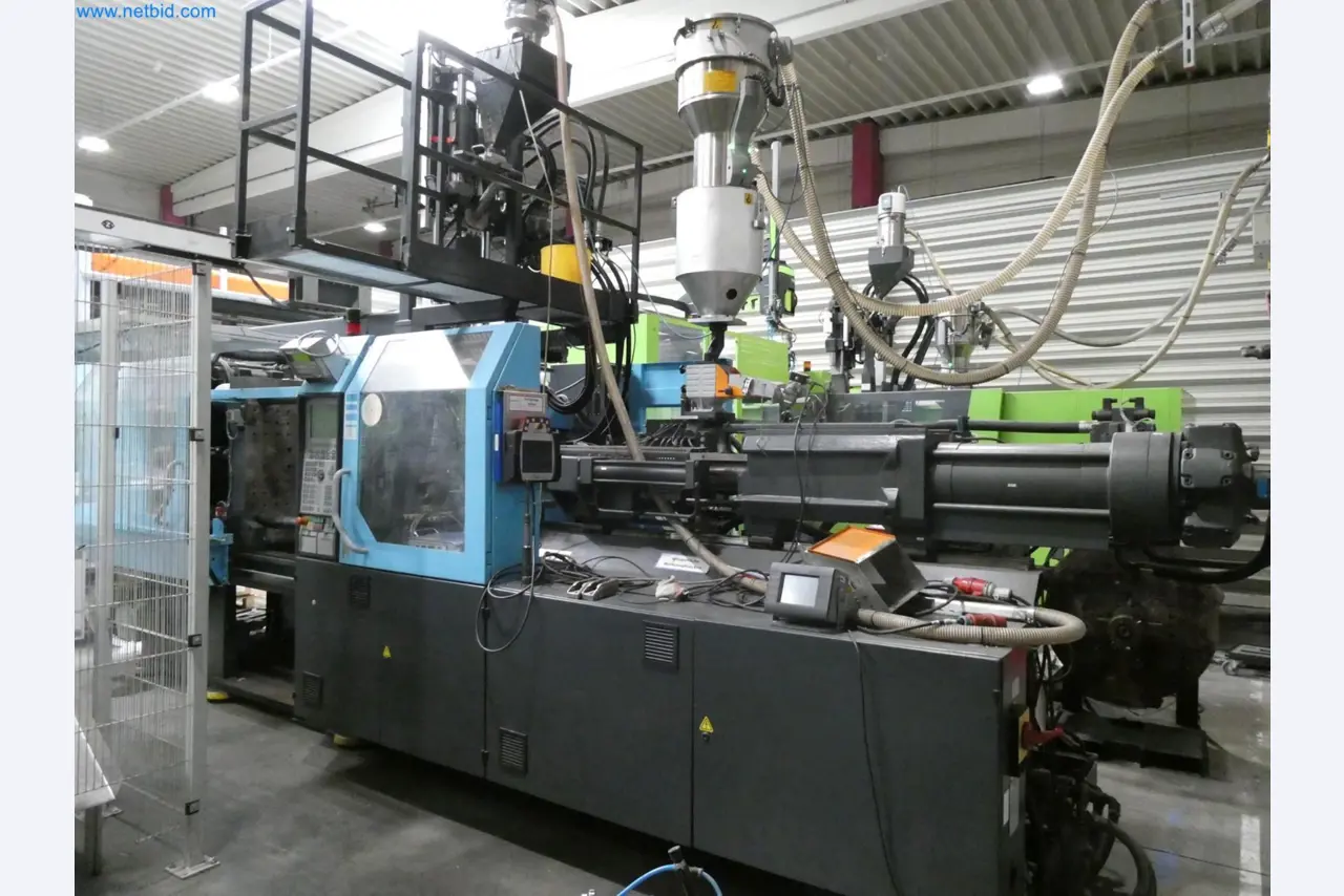 Engel Spritzgießmaschinen und Maschinen aus der Kunststoffindustrie-5