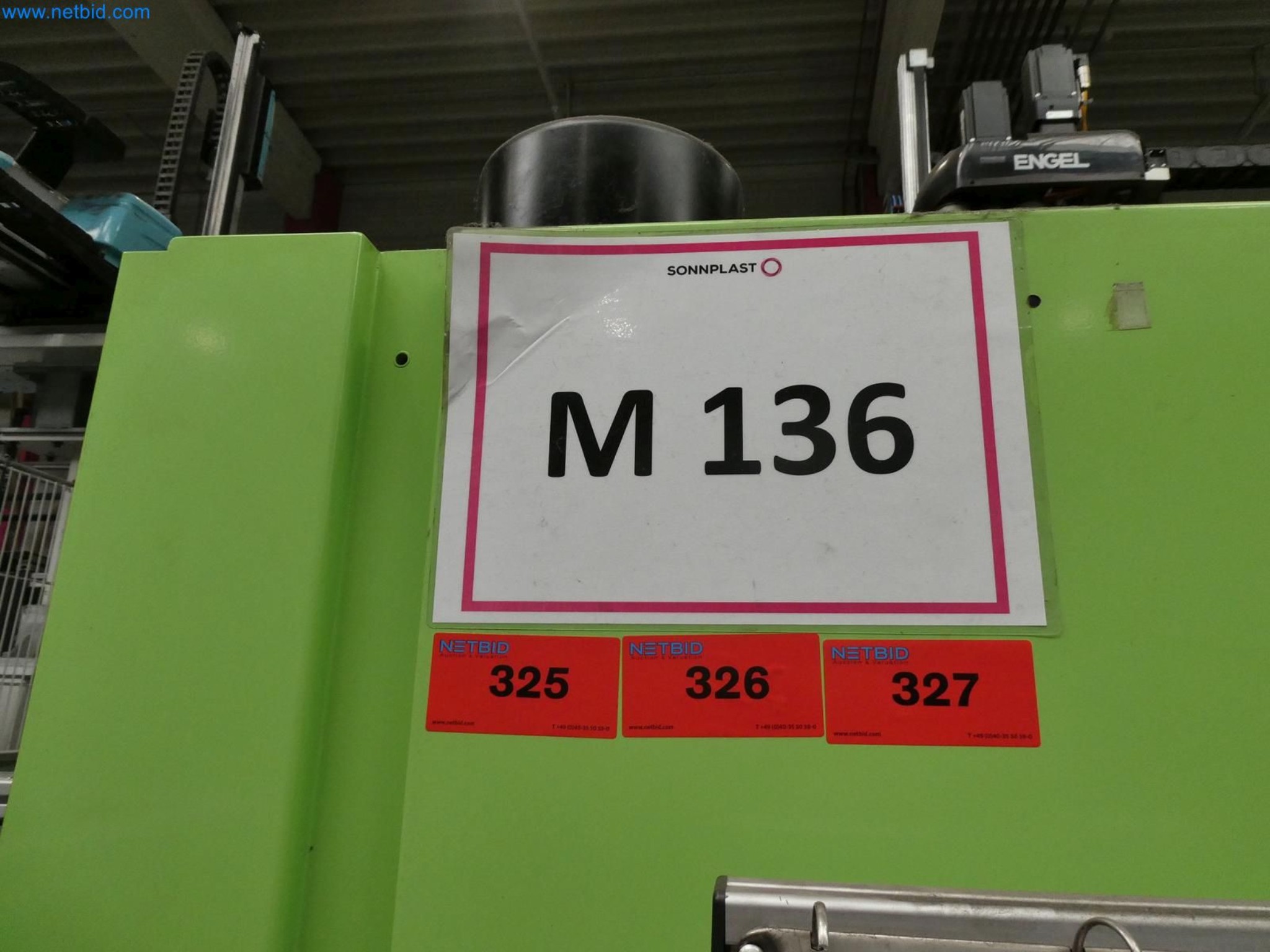 Engel Spritzgießmaschinen und Maschinen aus der Kunststoffindustrie-12