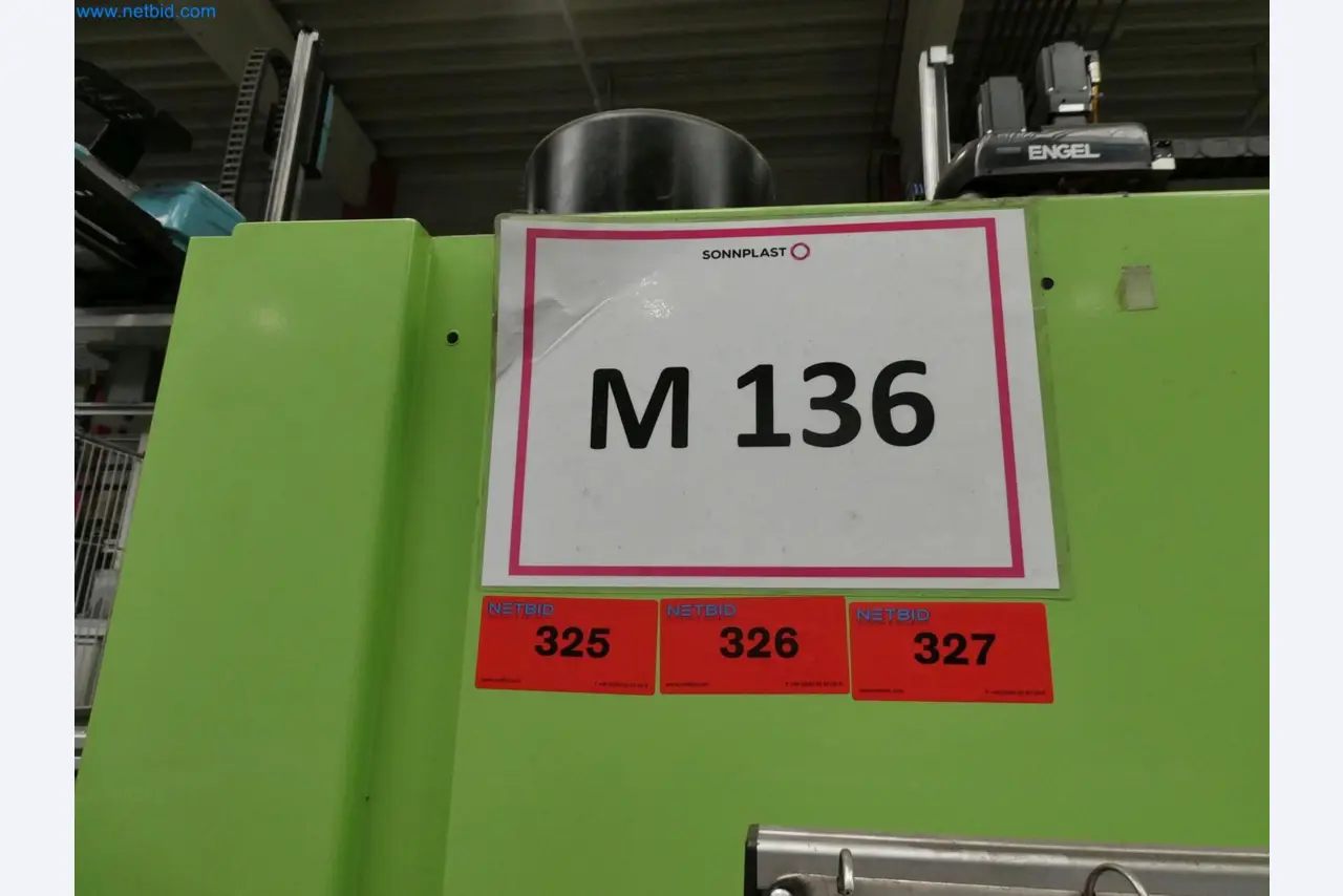 Engel Spritzgießmaschinen und Maschinen aus der Kunststoffindustrie-12