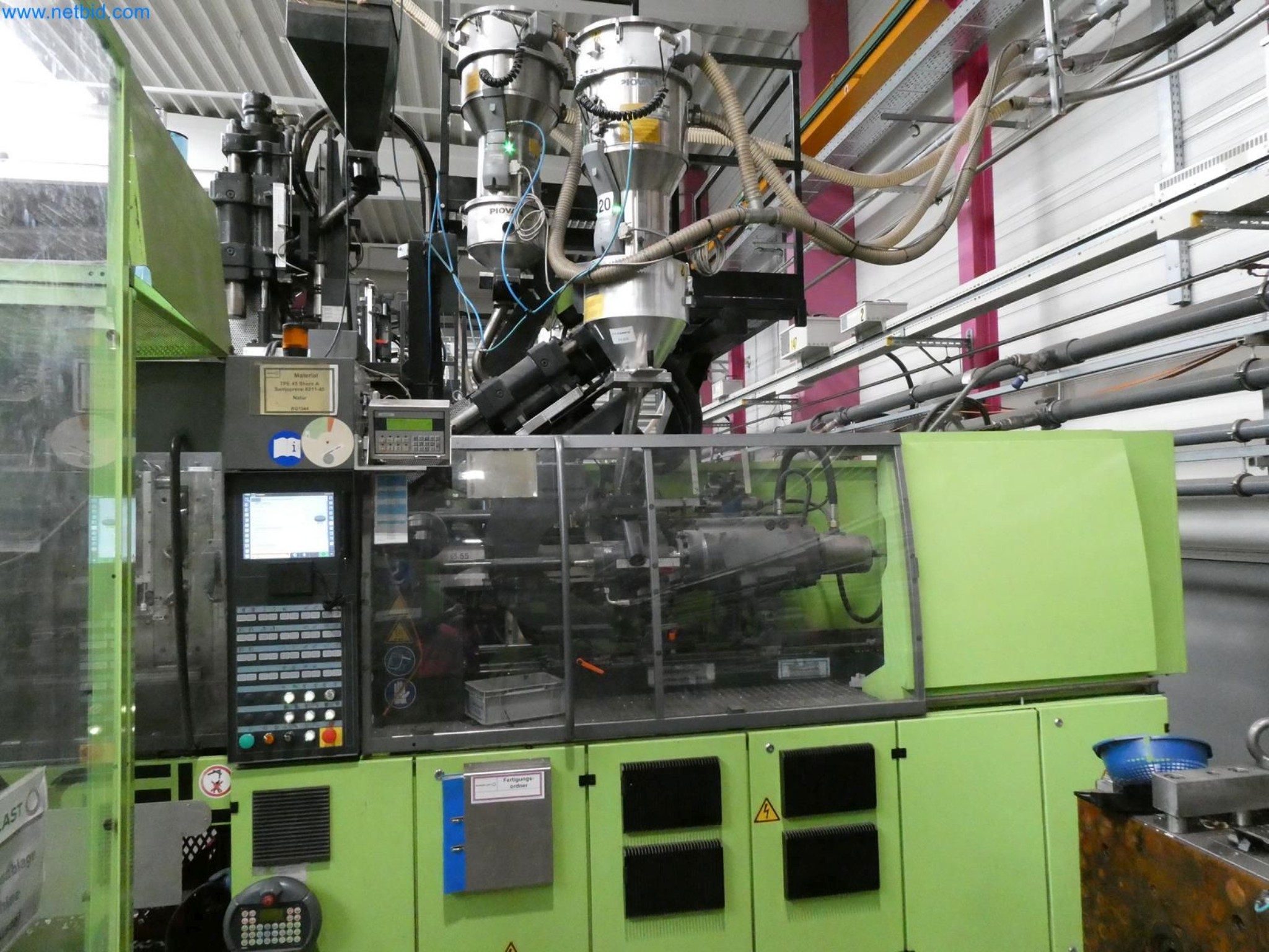 Engel Spritzgießmaschinen und Maschinen aus der Kunststoffindustrie-2