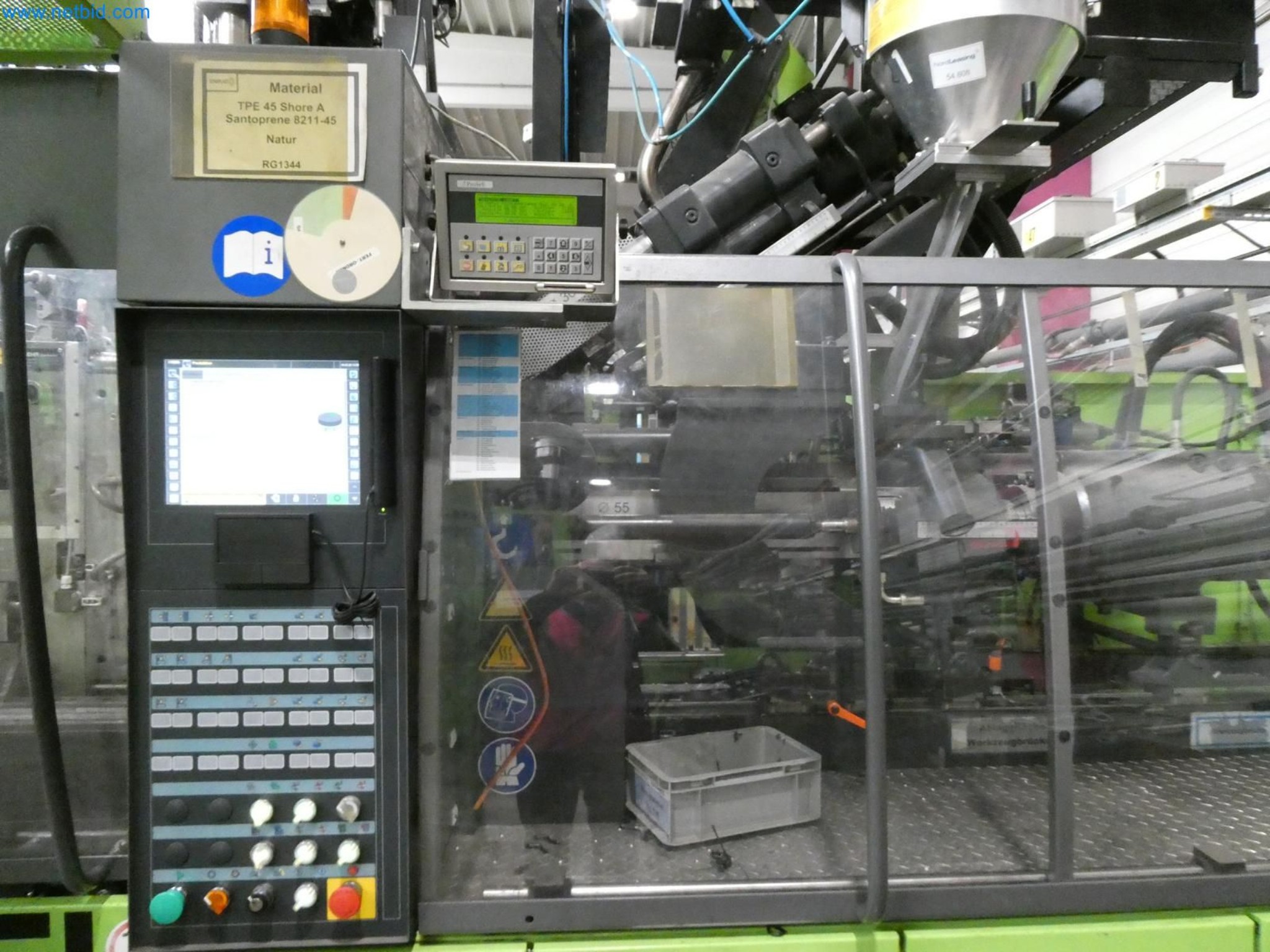 Engel Spritzgießmaschinen und Maschinen aus der Kunststoffindustrie-3