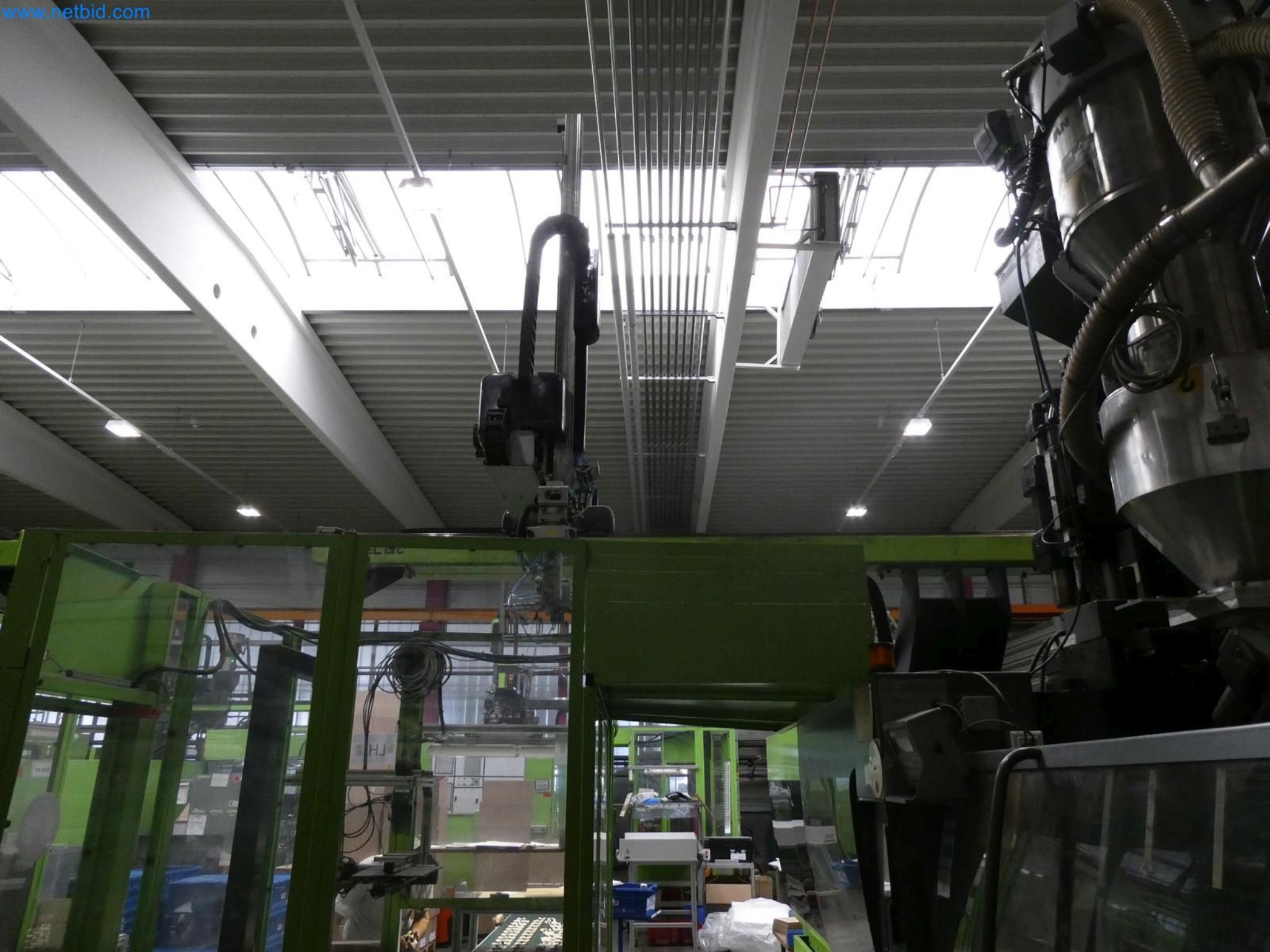 Engel Spritzgießmaschinen und Maschinen aus der Kunststoffindustrie-7