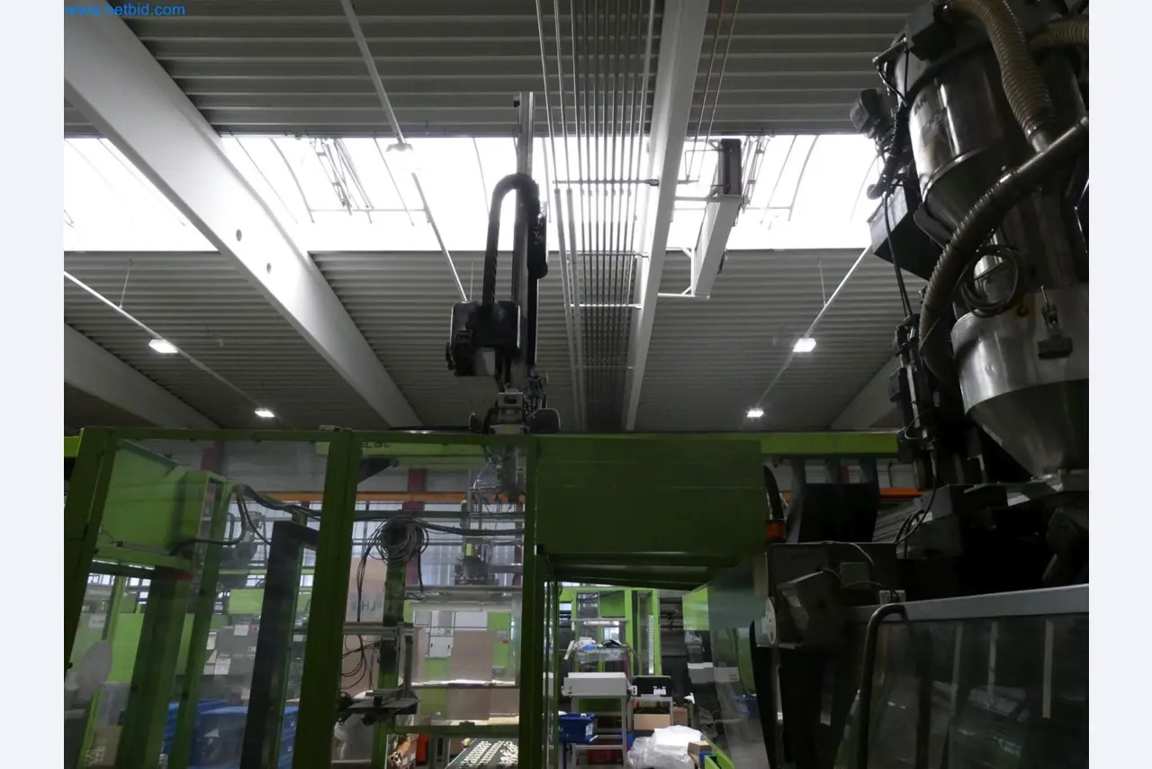 Engel Spritzgießmaschinen und Maschinen aus der Kunststoffindustrie-7