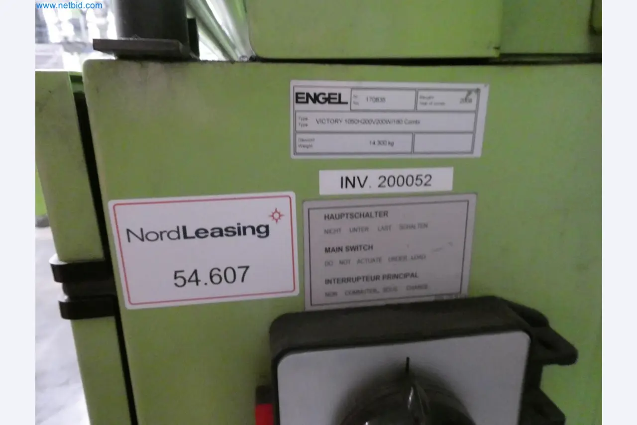 Engel Spritzgießmaschinen und Maschinen aus der Kunststoffindustrie-9