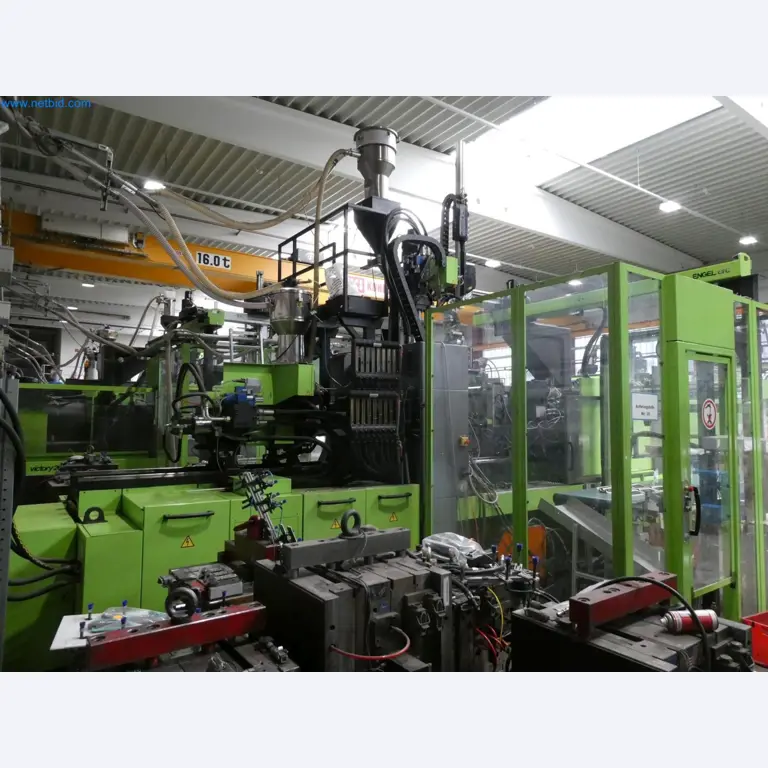 Engel Spritzgießmaschinen und Maschinen aus der Kunststoffindustrie-5