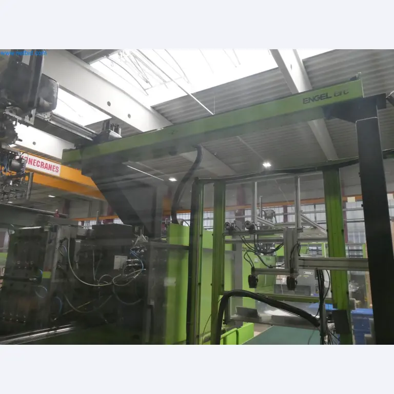 Engel Spritzgießmaschinen und Maschinen aus der Kunststoffindustrie-7
