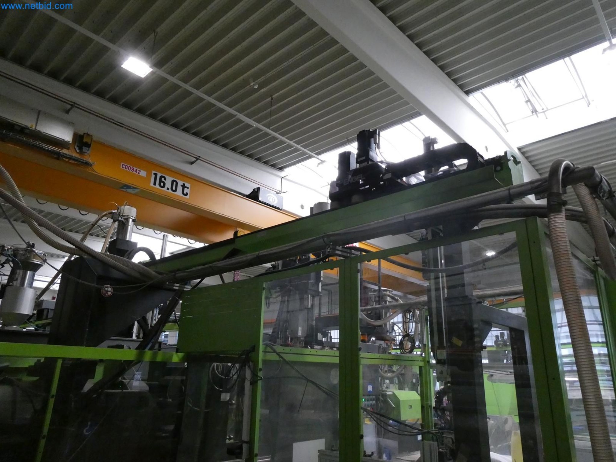 Engel Spritzgießmaschinen und Maschinen aus der Kunststoffindustrie-10