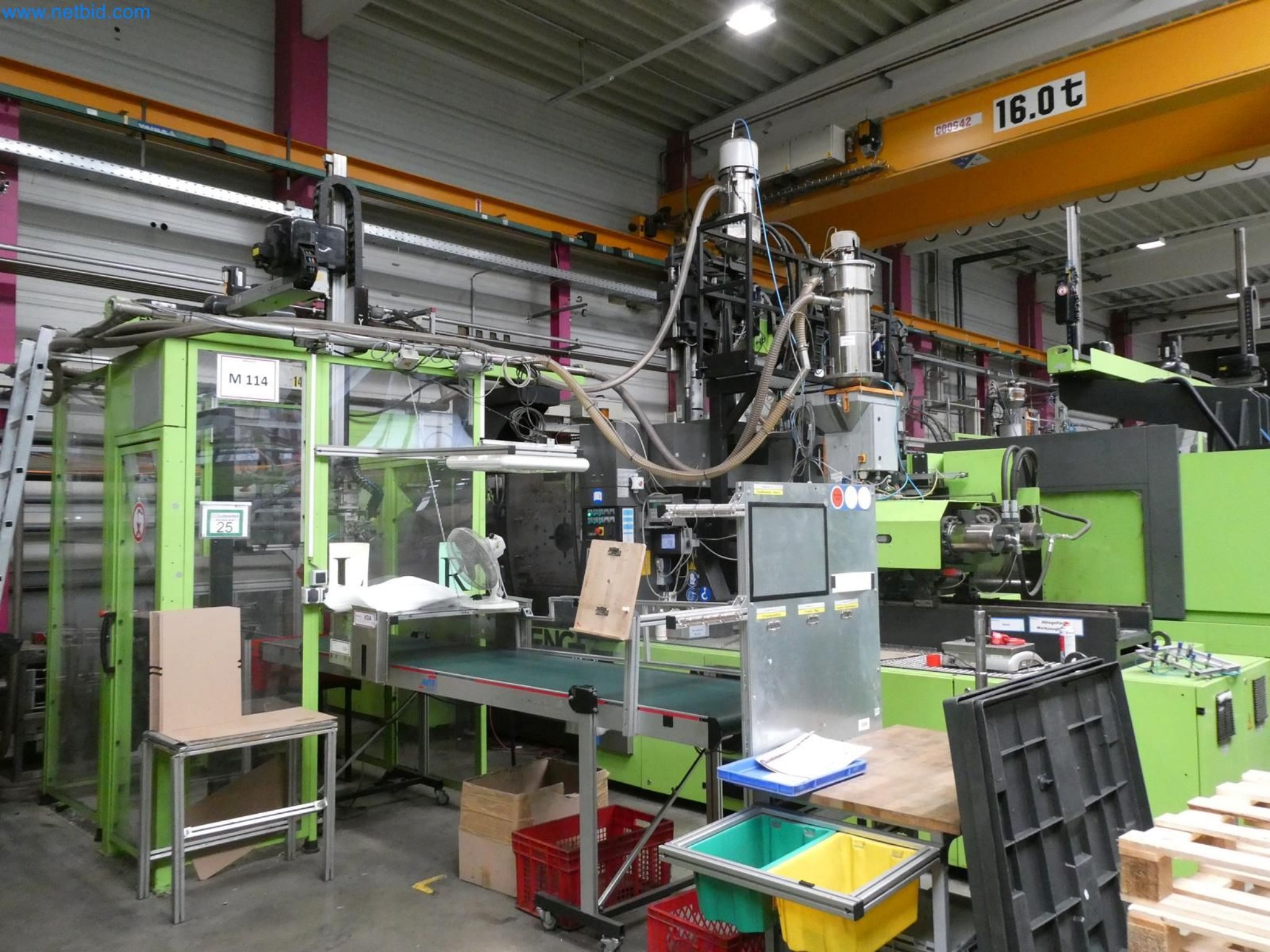 Engel Spritzgießmaschinen und Maschinen aus der Kunststoffindustrie-4