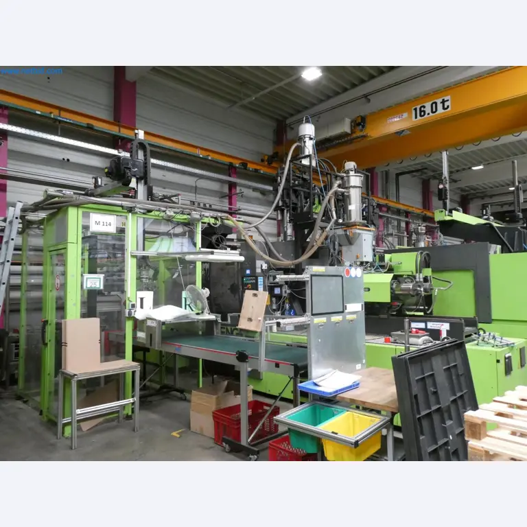 Engel Spritzgießmaschinen und Maschinen aus der Kunststoffindustrie-4