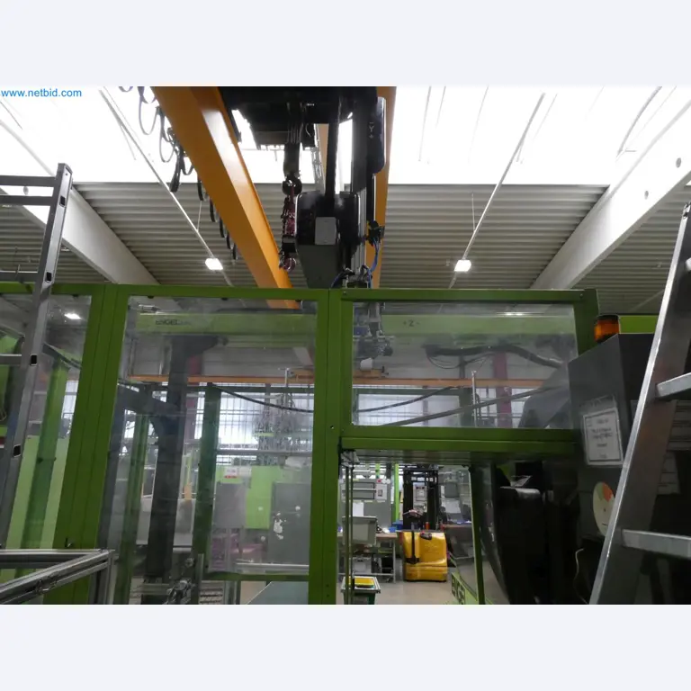 Engel Spritzgießmaschinen und Maschinen aus der Kunststoffindustrie-11