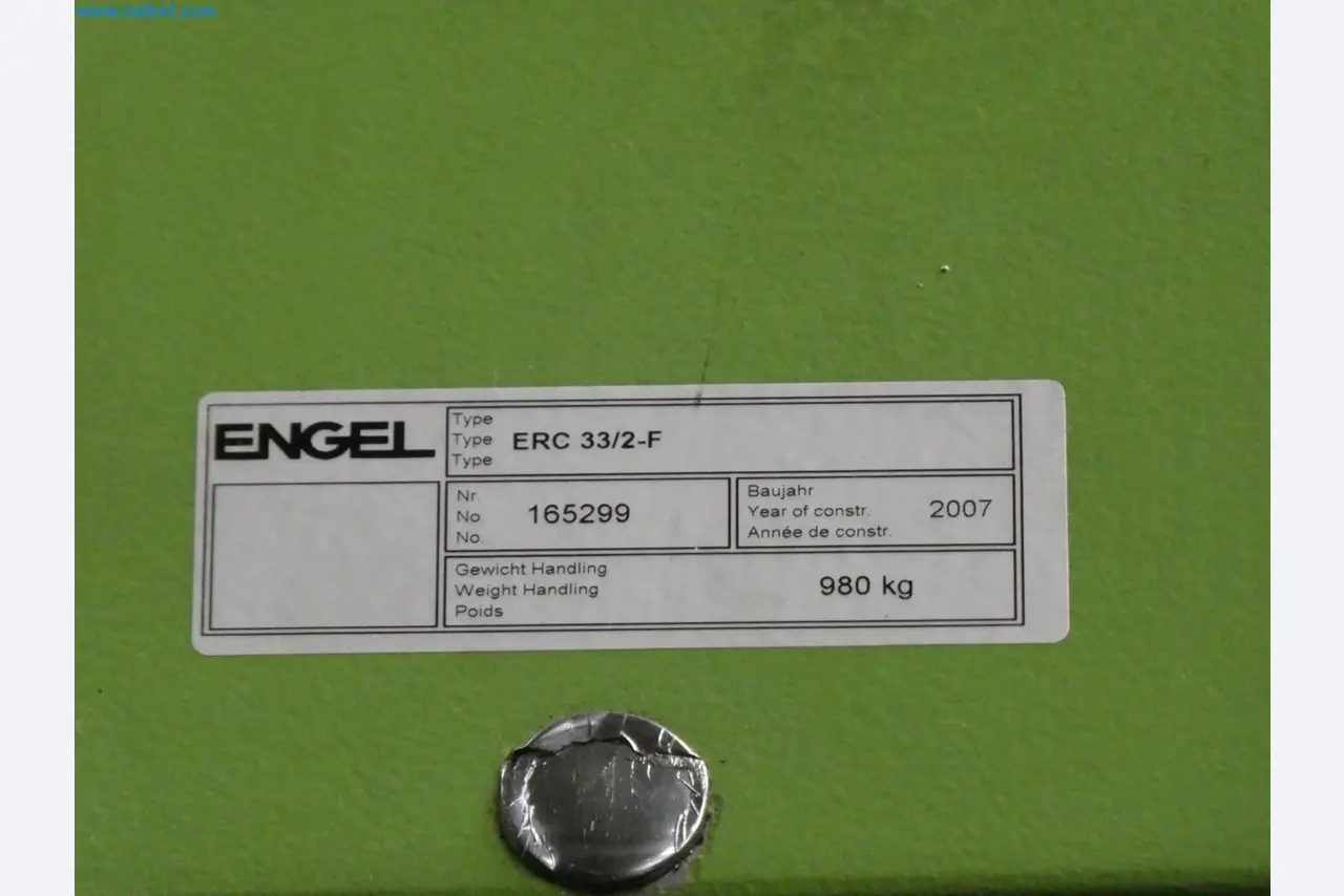 Engel Spritzgießmaschinen und Maschinen aus der Kunststoffindustrie-12