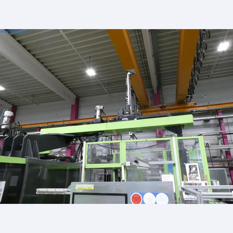 Engel Spritzgießmaschinen und Maschinen aus der Kunststoffindustrie-15