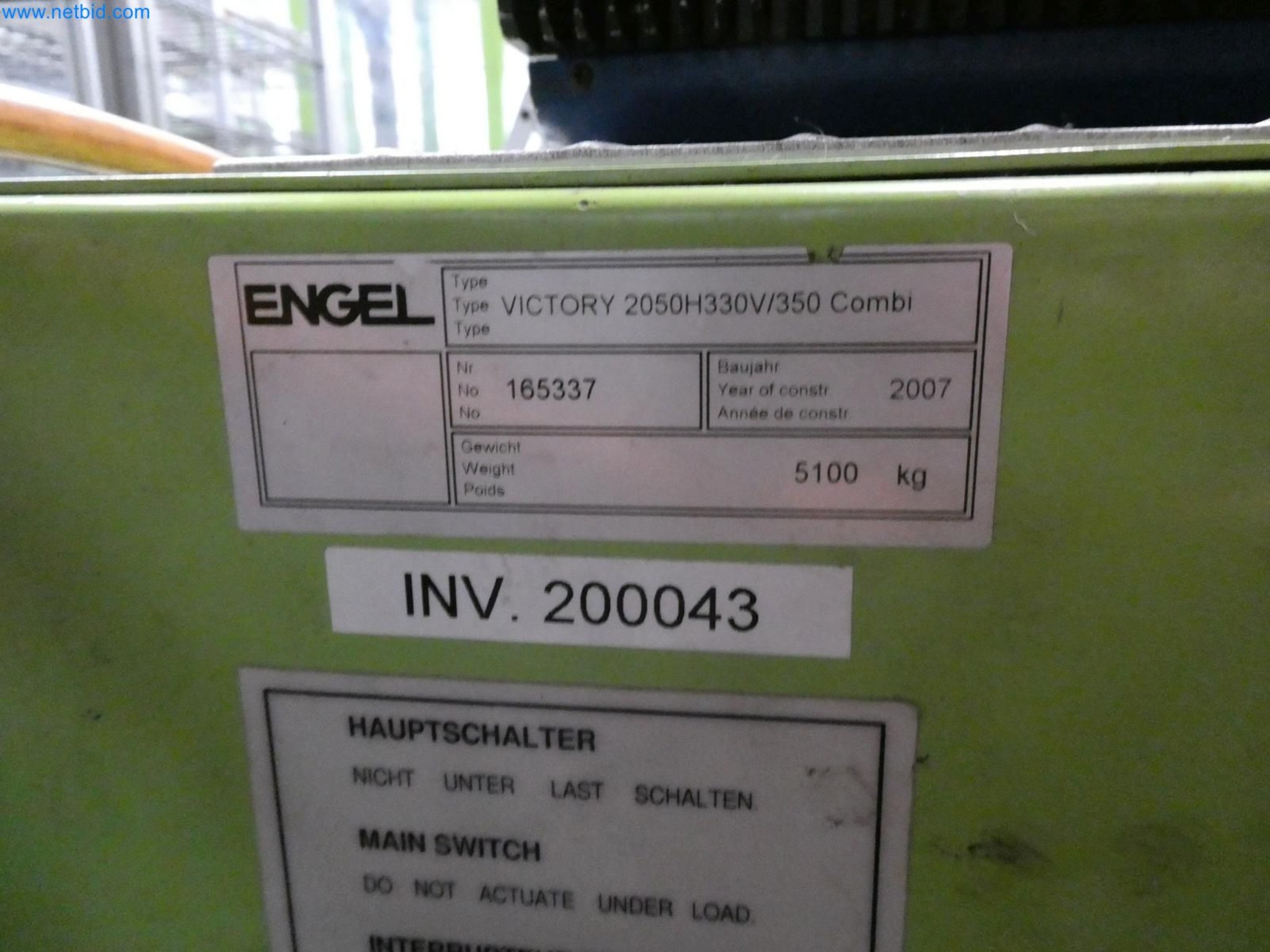 Engel Spritzgießmaschinen und Maschinen aus der Kunststoffindustrie-16