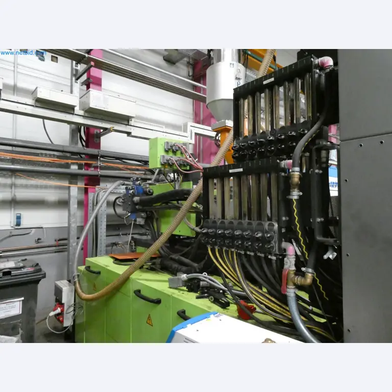 Engel Spritzgießmaschinen und Maschinen aus der Kunststoffindustrie-4