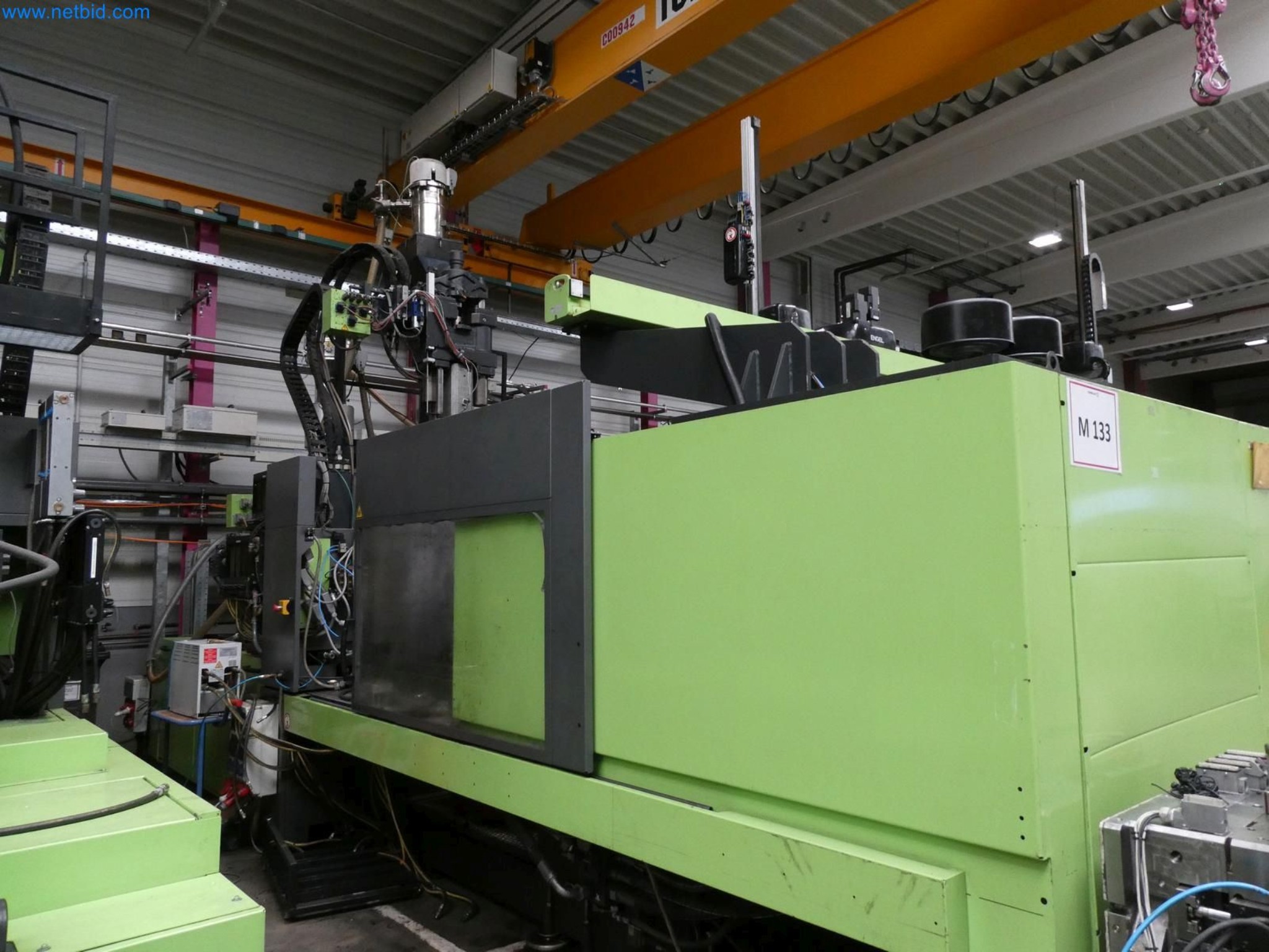 Engel Spritzgießmaschinen und Maschinen aus der Kunststoffindustrie-5