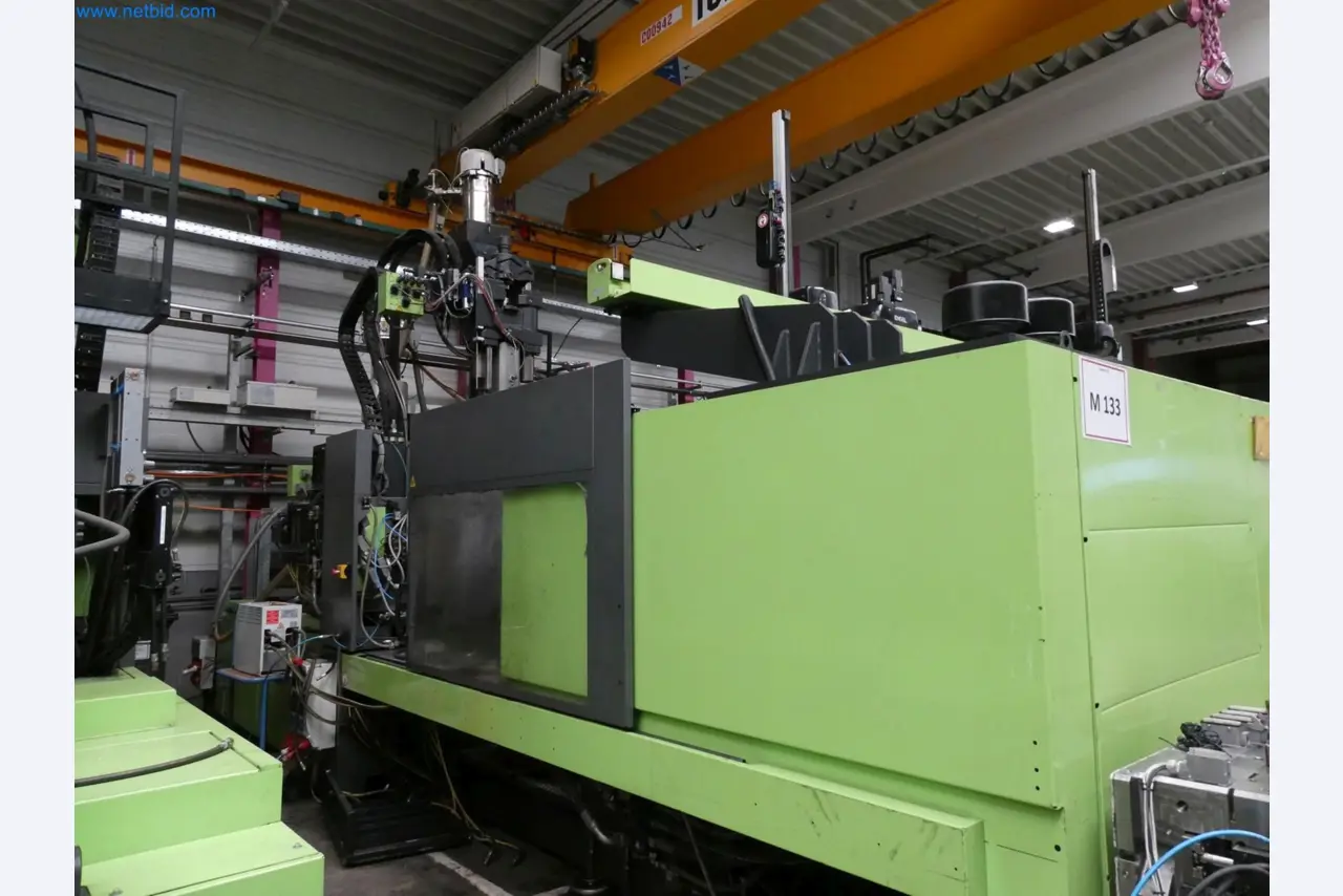 Engel Spritzgießmaschinen und Maschinen aus der Kunststoffindustrie-5