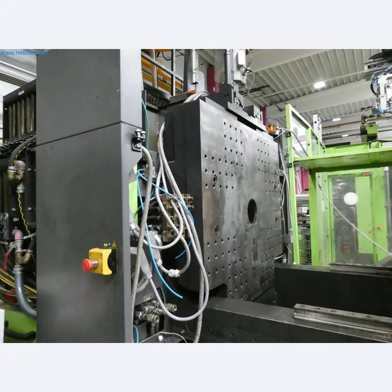 Engel Spritzgießmaschinen und Maschinen aus der Kunststoffindustrie-7