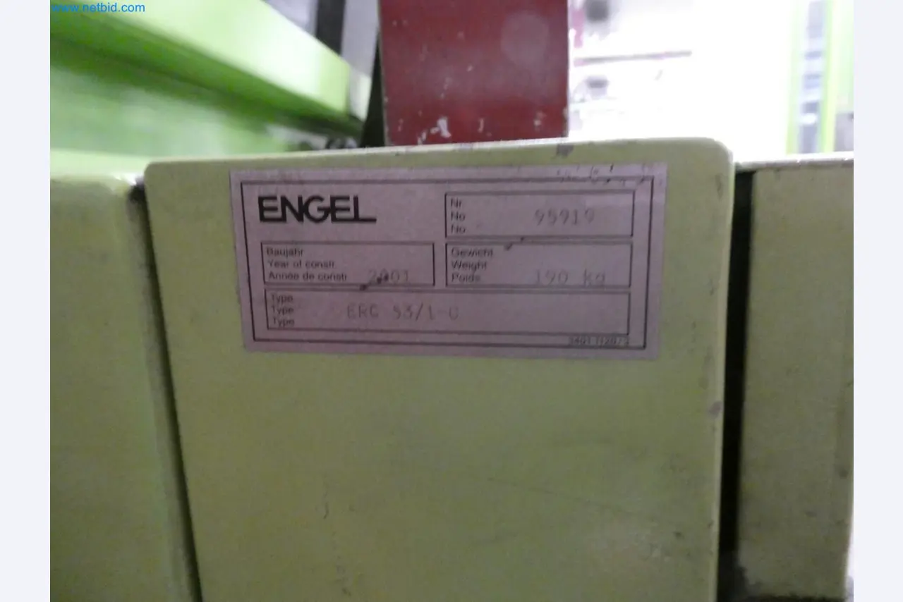 Engel Spritzgießmaschinen und Maschinen aus der Kunststoffindustrie-9