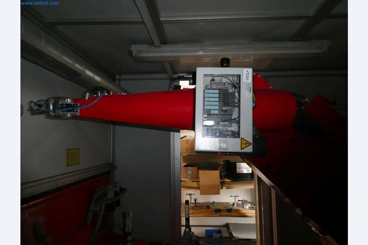 Engel Spritzgießmaschinen und Maschinen aus der Kunststoffindustrie-13