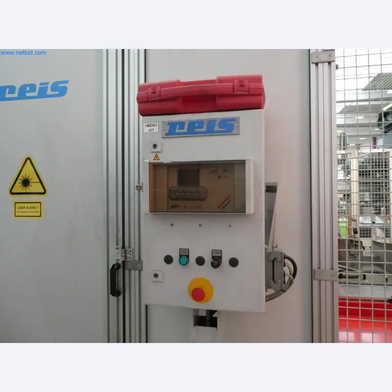 Engel Spritzgießmaschinen und Maschinen aus der Kunststoffindustrie-3