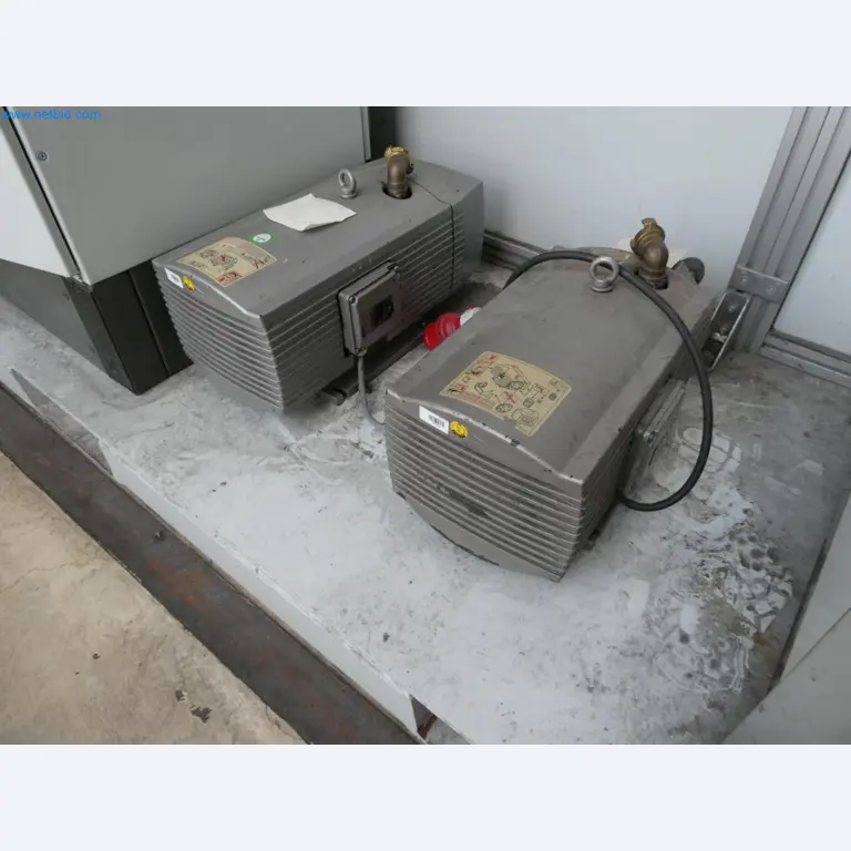 Engel Spritzgießmaschinen und Maschinen aus der Kunststoffindustrie-9