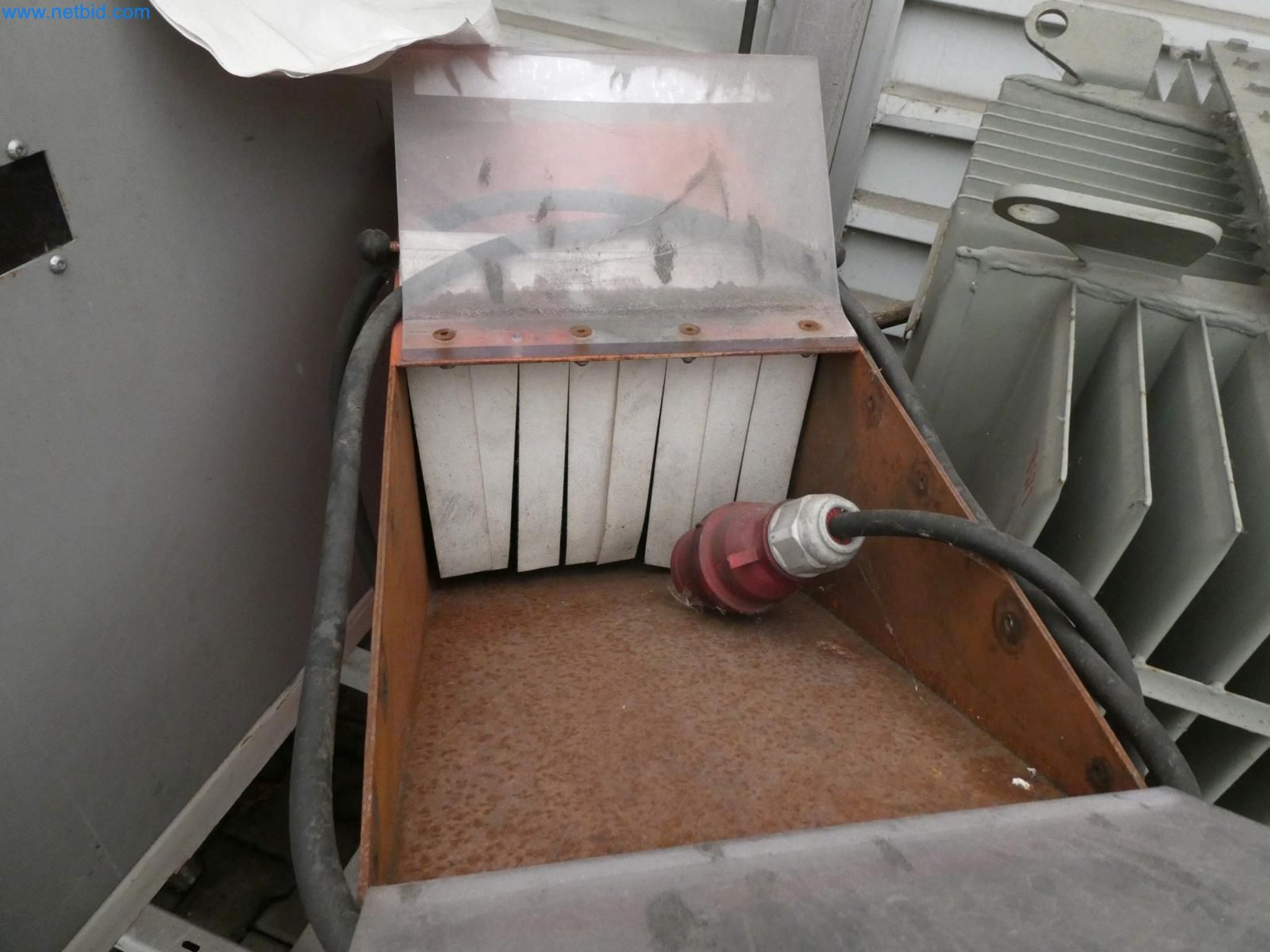 Engel Spritzgießmaschinen und Maschinen aus der Kunststoffindustrie-4