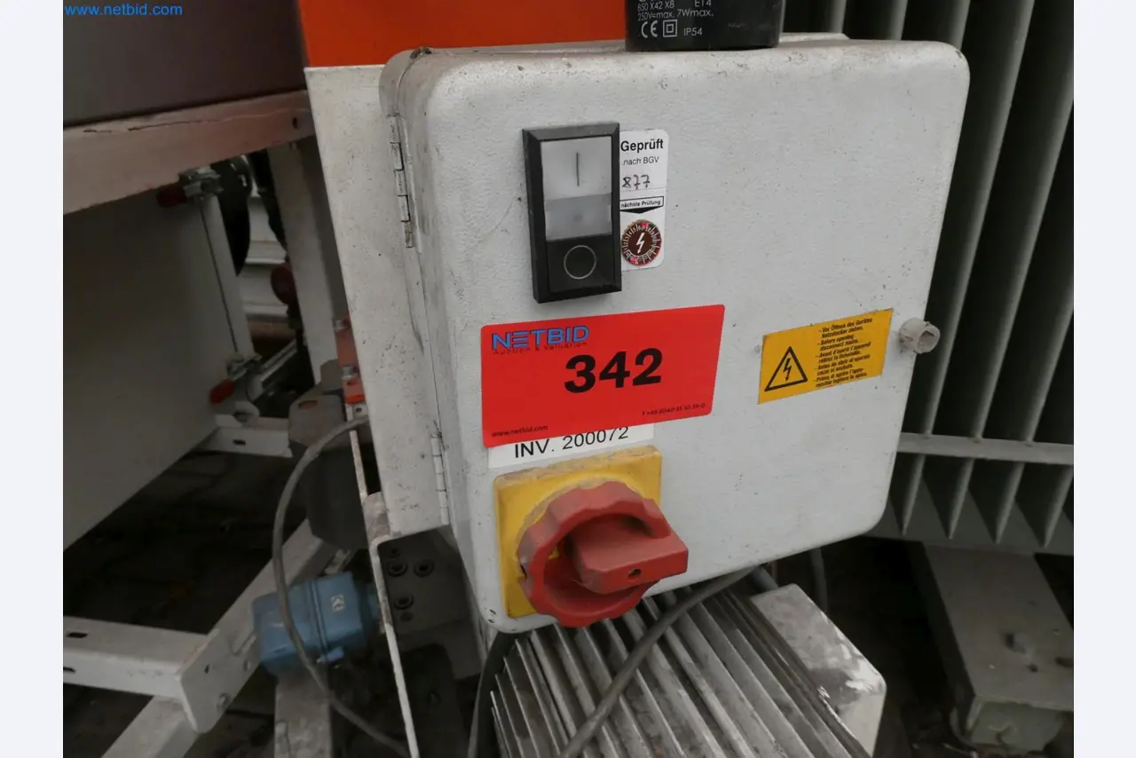 Engel Spritzgießmaschinen und Maschinen aus der Kunststoffindustrie-5