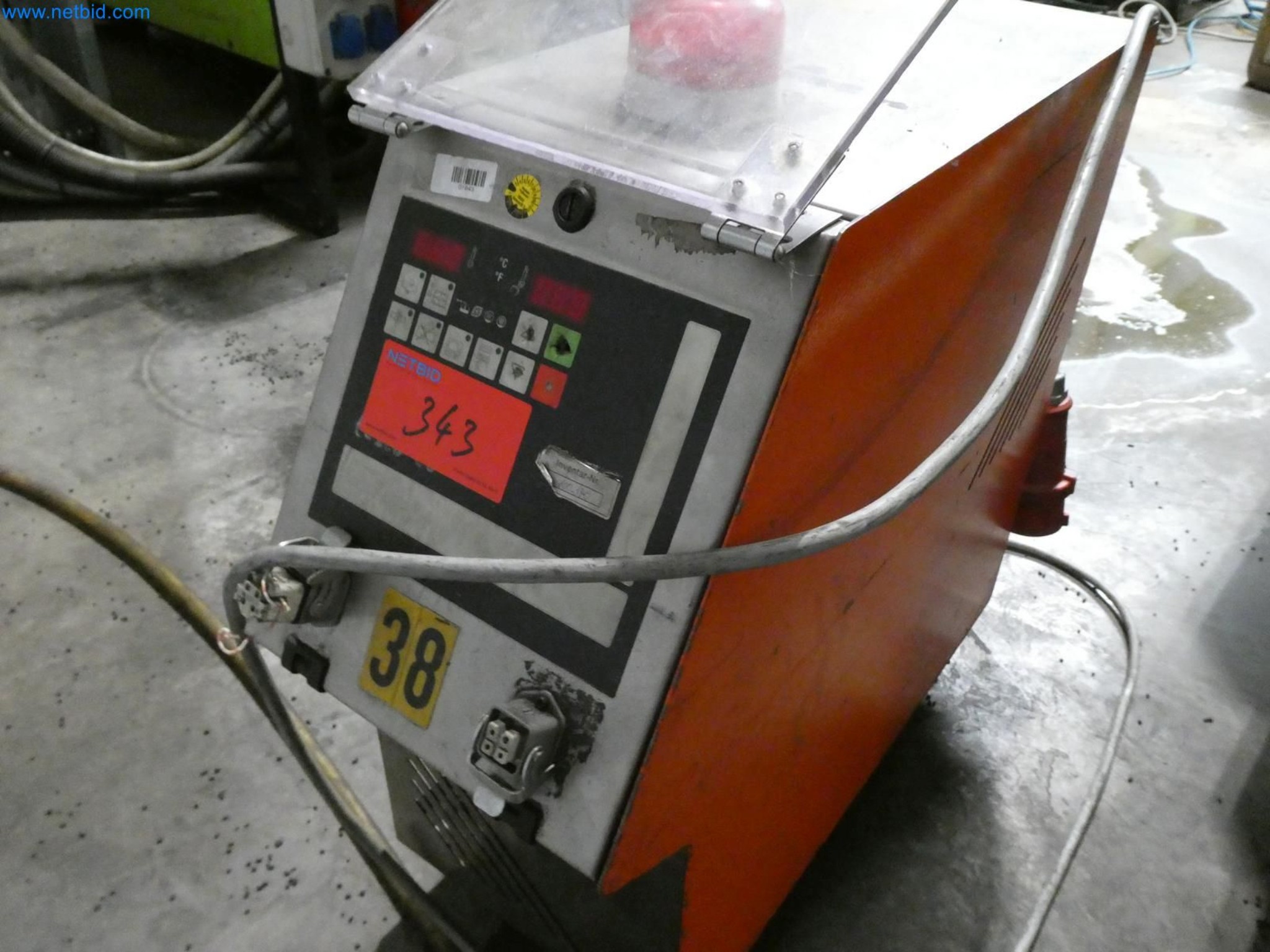 Engel Spritzgießmaschinen und Maschinen aus der Kunststoffindustrie-12