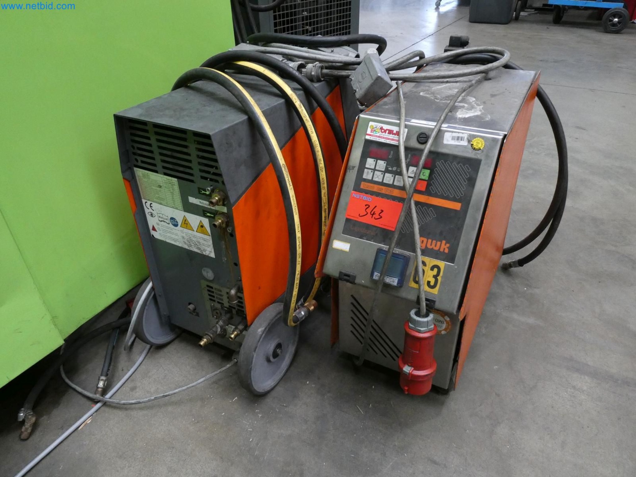 Engel Spritzgießmaschinen und Maschinen aus der Kunststoffindustrie-24