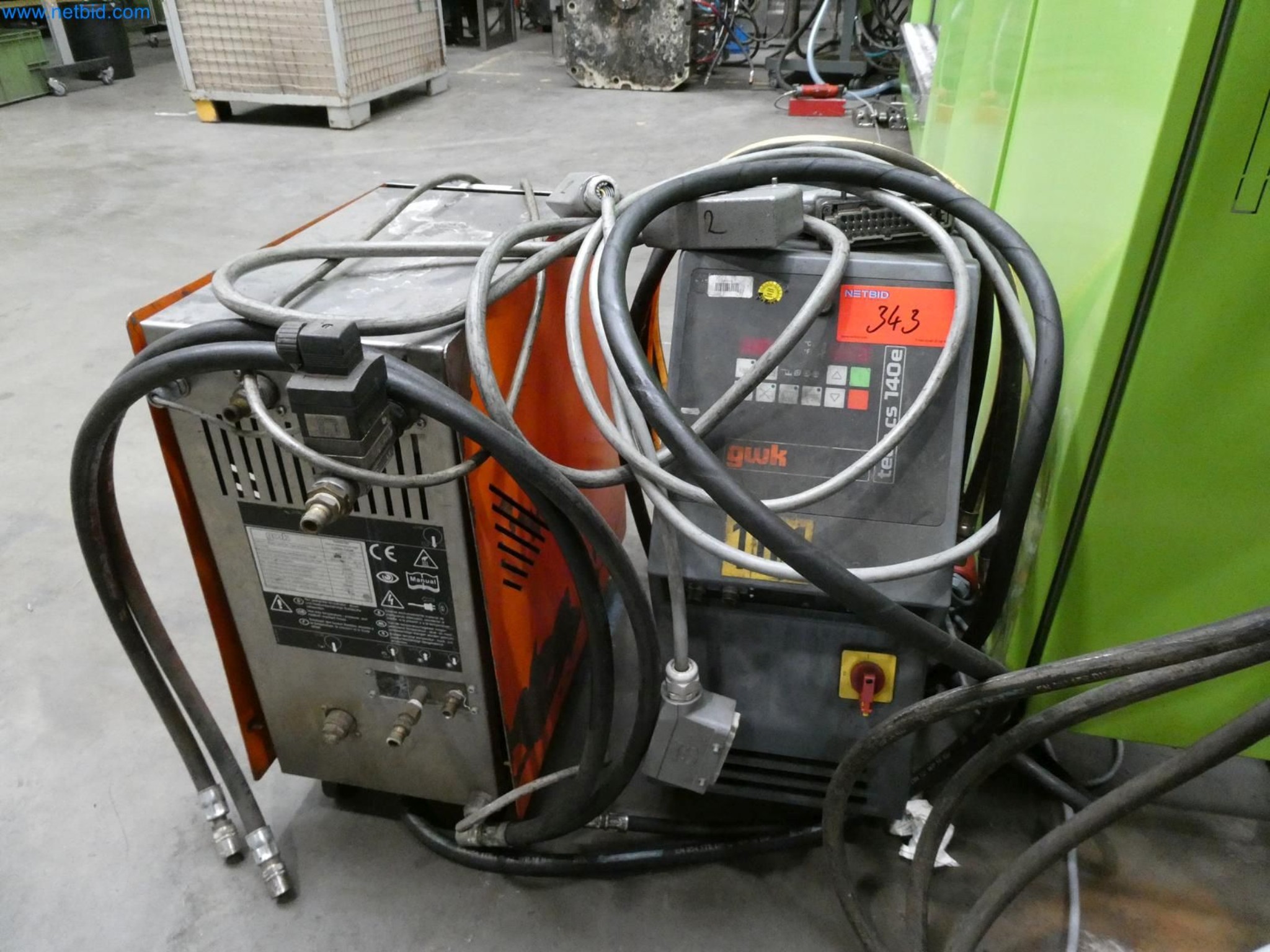 Engel Spritzgießmaschinen und Maschinen aus der Kunststoffindustrie-26