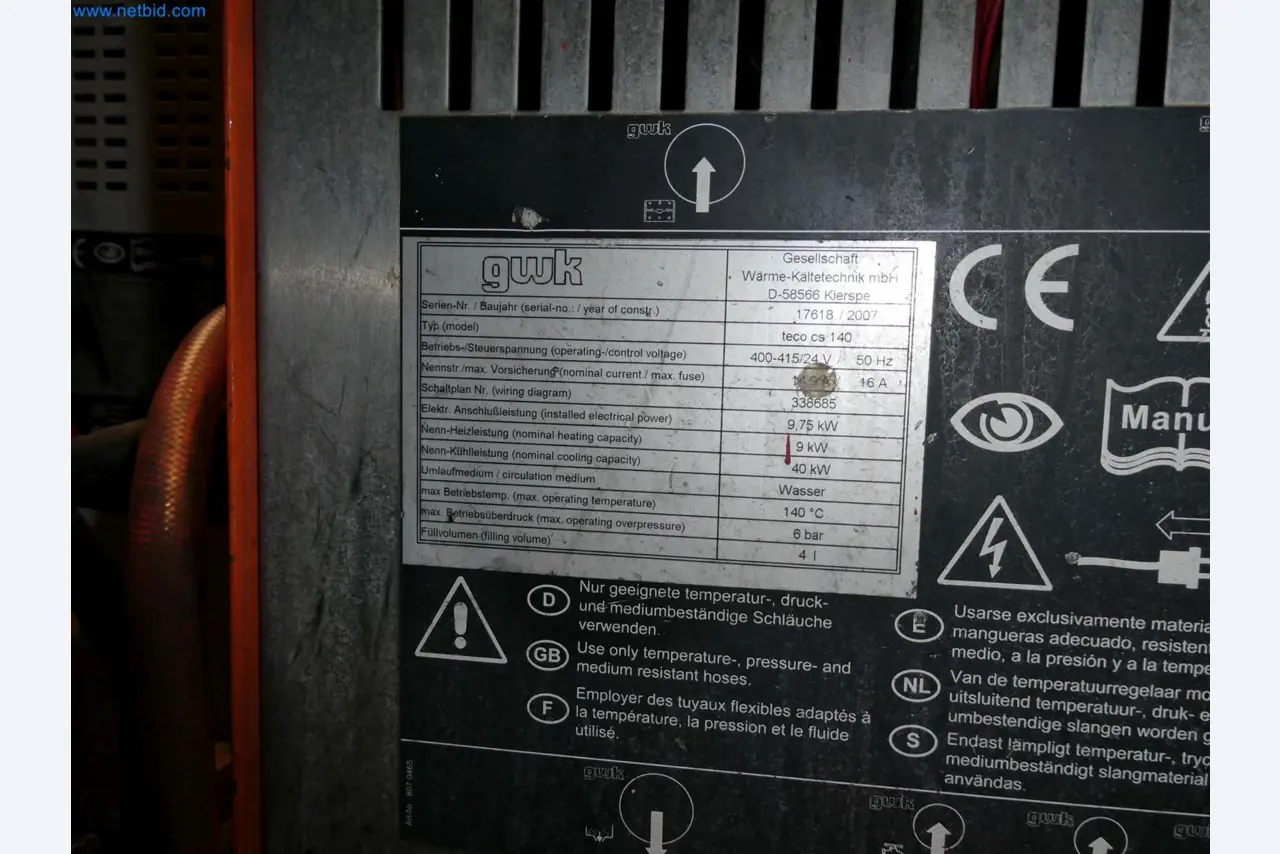 Engel Spritzgießmaschinen und Maschinen aus der Kunststoffindustrie-33