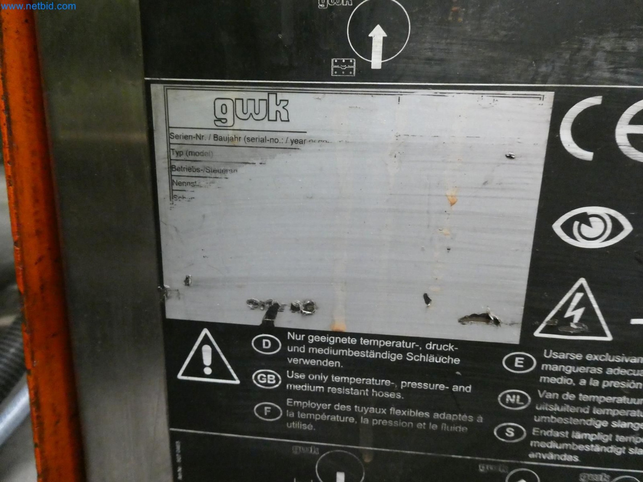 Engel Spritzgießmaschinen und Maschinen aus der Kunststoffindustrie-35