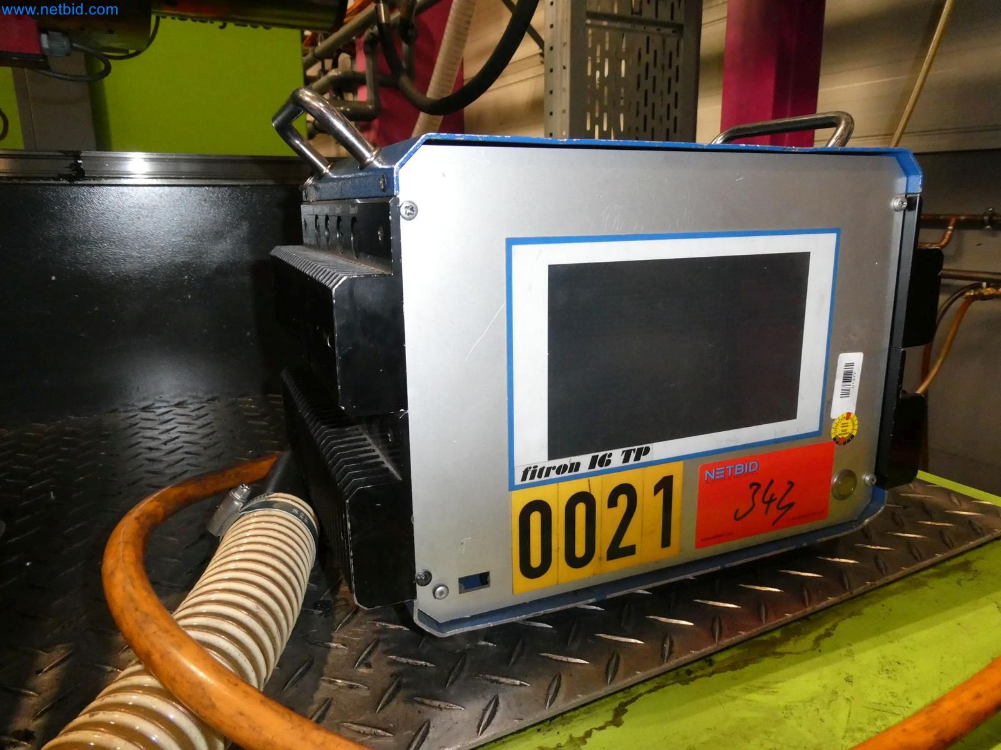 Engel Spritzgießmaschinen und Maschinen aus der Kunststoffindustrie-41