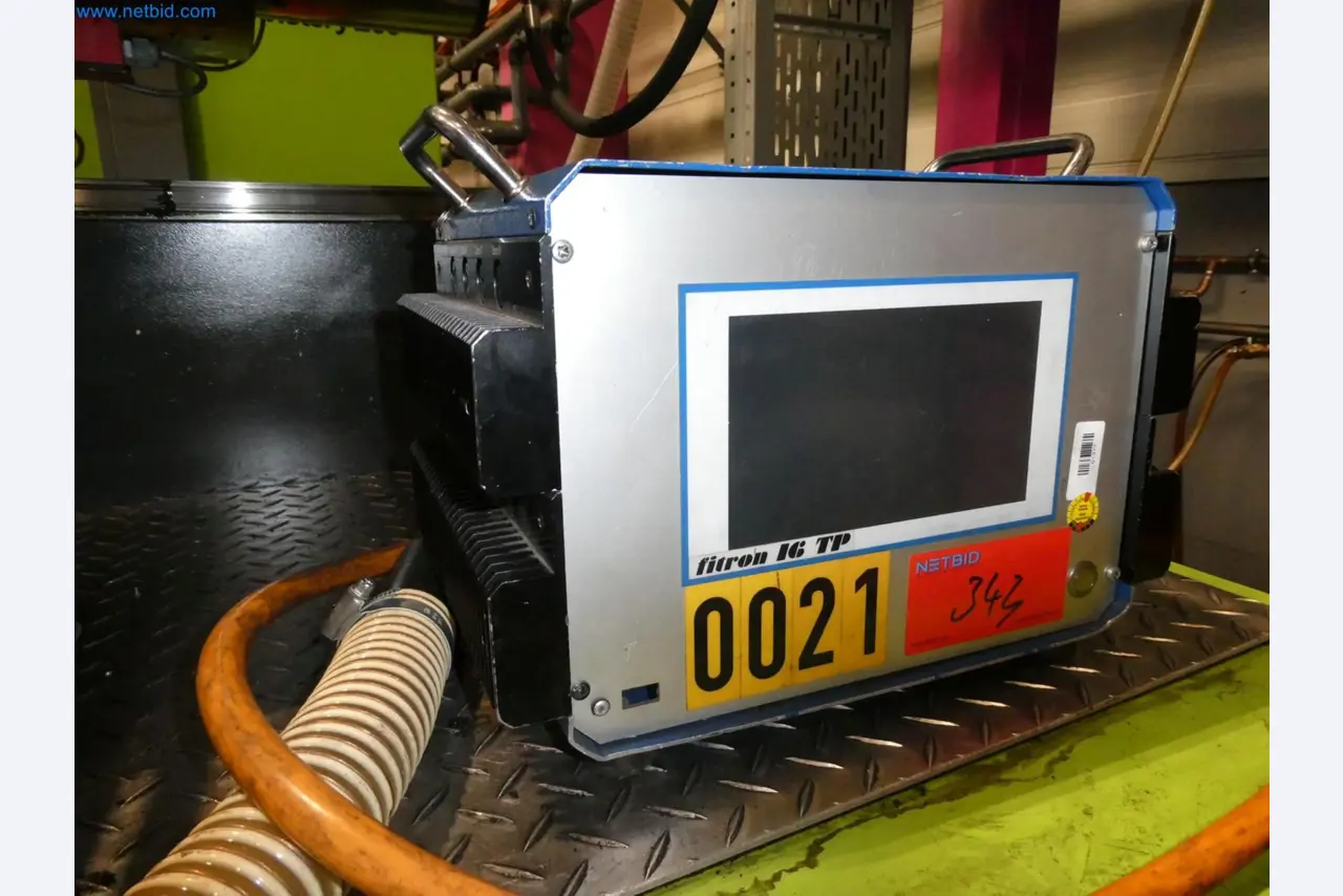 Engel Spritzgießmaschinen und Maschinen aus der Kunststoffindustrie-41