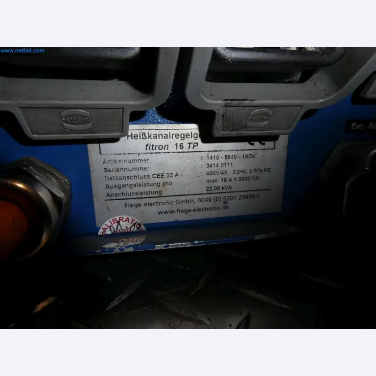 Engel Spritzgießmaschinen und Maschinen aus der Kunststoffindustrie-42