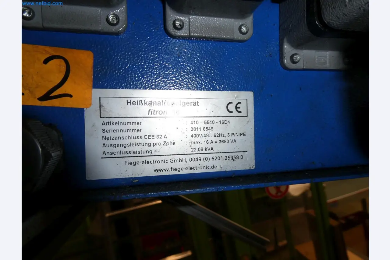 Engel Spritzgießmaschinen und Maschinen aus der Kunststoffindustrie-48