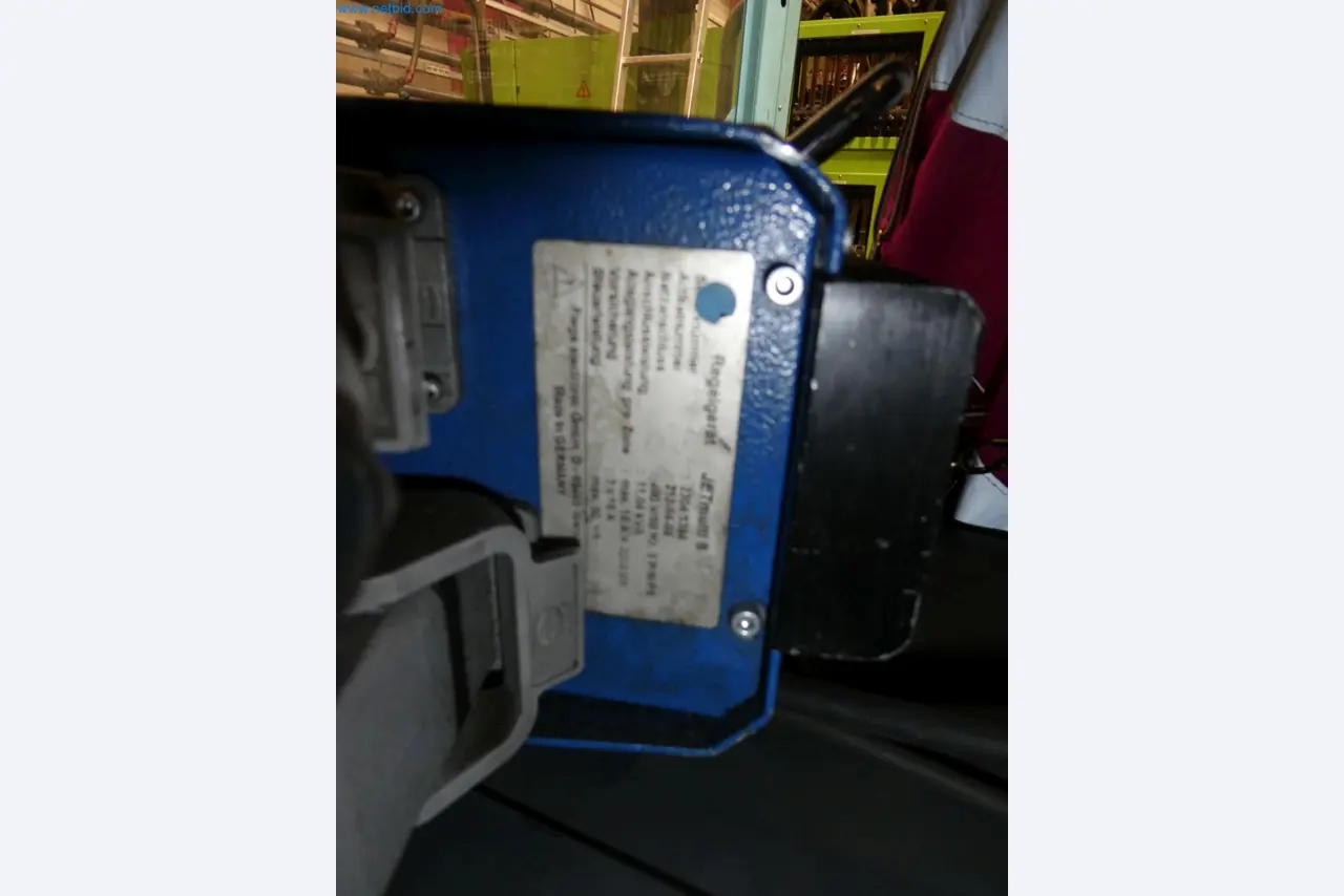 Engel Spritzgießmaschinen und Maschinen aus der Kunststoffindustrie-51