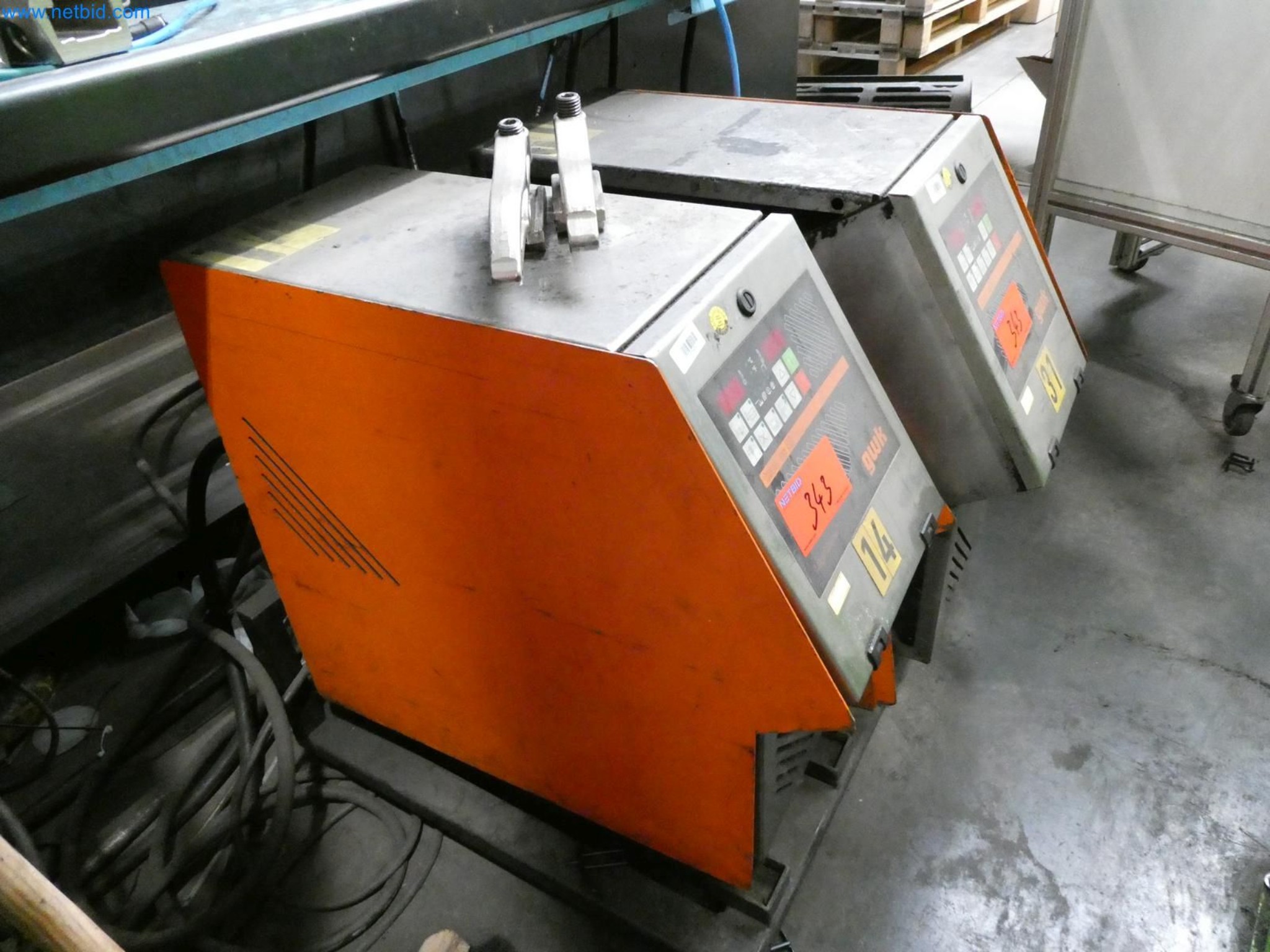 Engel Spritzgießmaschinen und Maschinen aus der Kunststoffindustrie-5