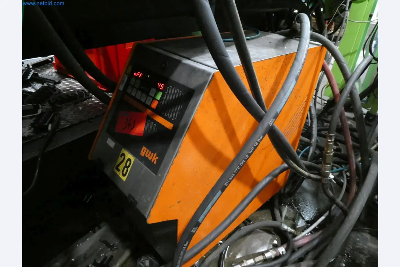 Engel Spritzgießmaschinen und Maschinen aus der Kunststoffindustrie-8