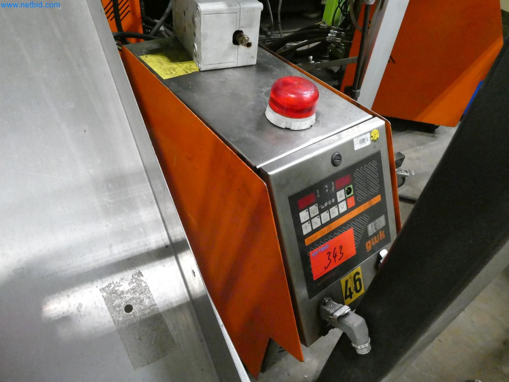 Engel Spritzgießmaschinen und Maschinen aus der Kunststoffindustrie-9