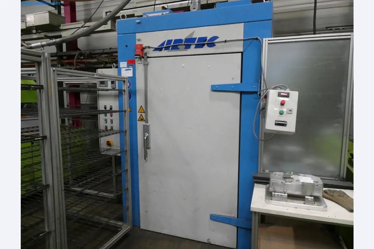 Engel Spritzgießmaschinen und Maschinen aus der Kunststoffindustrie-3